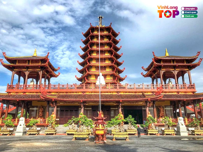 Chua-phat-ngoc-xa-loi-vinh-long-vinhlongtoplist