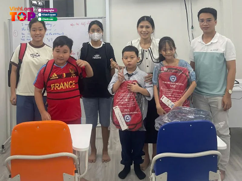 Trung-tam-ngoai-ngu-viet-uc-vinhlongtoplist