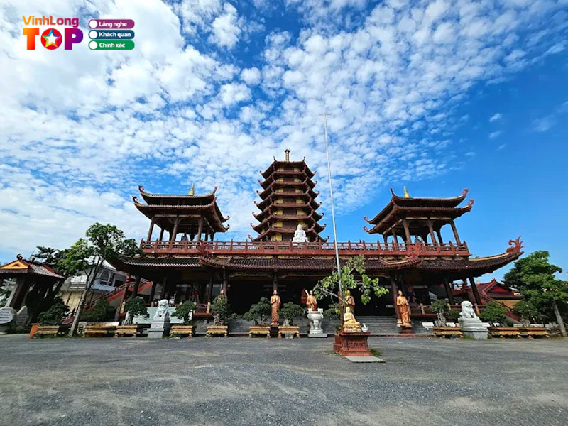 Chua-phat-ngoc-xa-loi-vinhlongtoplist