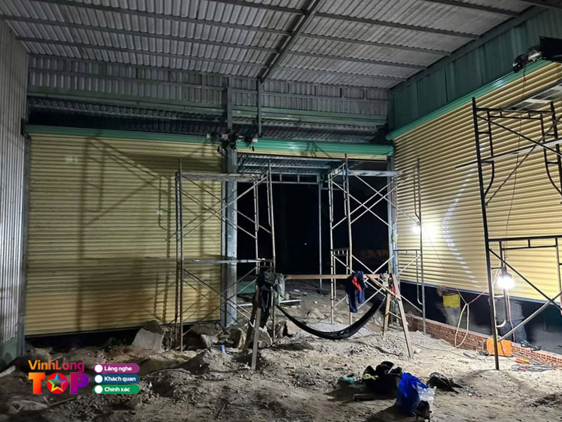 Cua-cuon-tan-phat-vinhlongtoplist