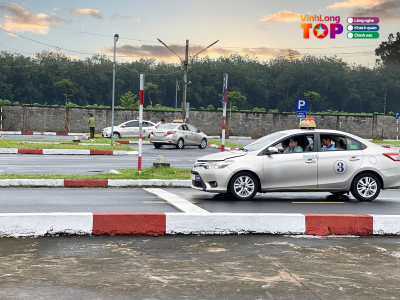 Hoc-nghe-lai-o-to-vinh-long-vinhlongtoplist