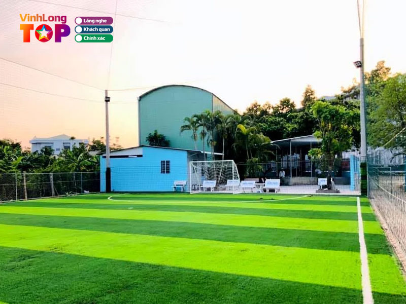 San-bong-da-mini-vi-phat-vinhlongtoplist