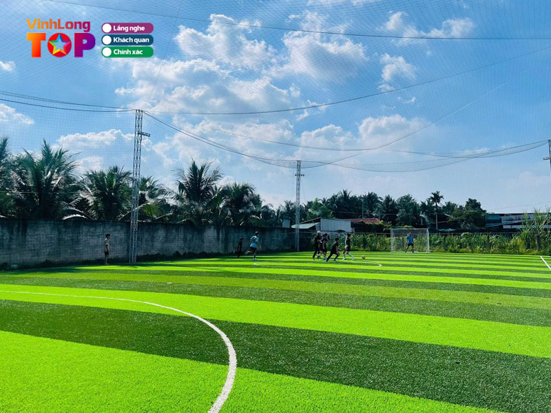 San-bong-hoang-viet-vinhlongtoplist