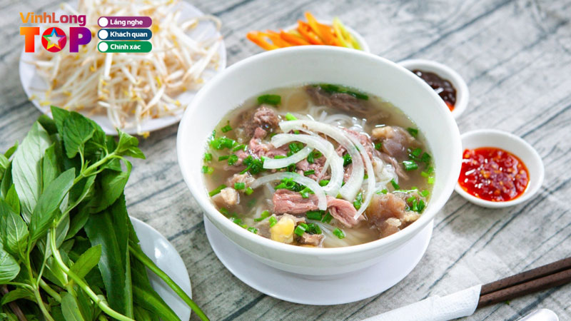 Top-10-quan-pho-tai-vinh-long-ngon-khach-nuom-nuop-vinhlongtoplist