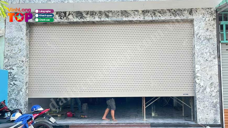 Top-5-don-vi-lap-cua-cuon-tai-vinh-long-gia-re-nhanh-chong-vinhlongtoplist