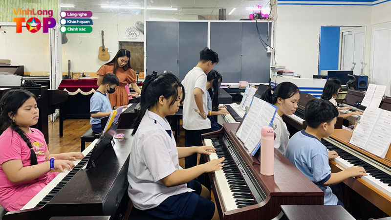 Top-5-lop-day-dan-piano-tai-vinh-long-chuyen-nghiep-de-tiep-can-vinhlongtoplist
