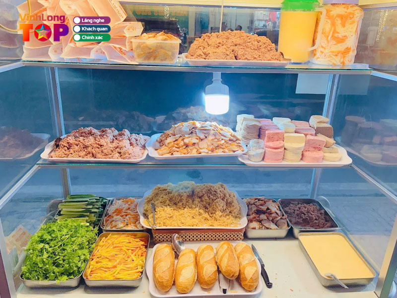 Banh-mi-sai-gon-ha-nguyen-vinhlongtoplist