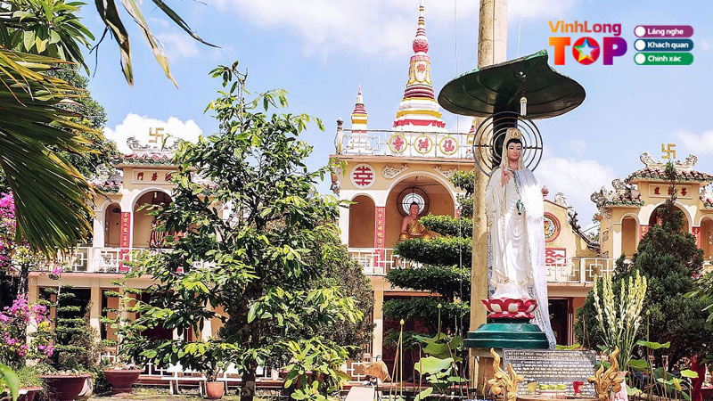 Chua-tien-chau-vinh-long-ngoi-co-tu-hon-300-nam-giua-mien-song-nuoc-an-binh-vinhlongtoplist