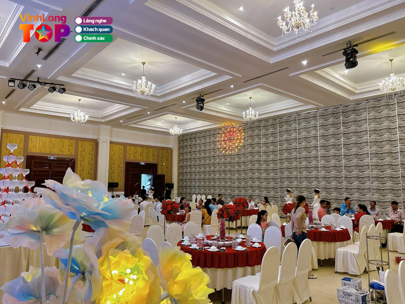 Nha-hang-huong-sen-vinhlongtoplist