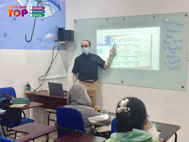 Trung-tam-anh-ngu-viet-my-vinhlongtoplist