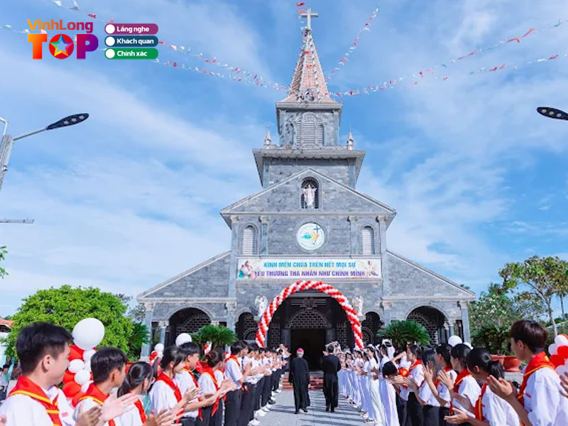 Nha-tho-my-chanh1-vinhlongtoplist