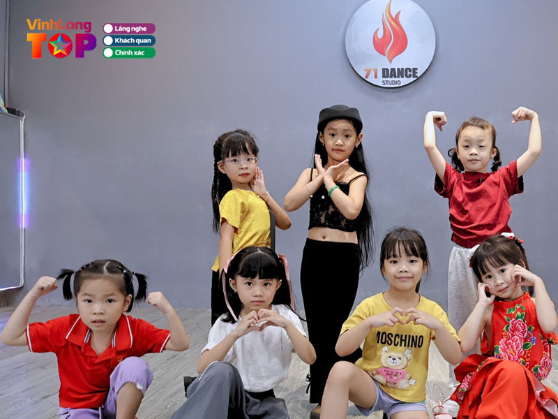 71-dance-studio-vinhlongtoplist