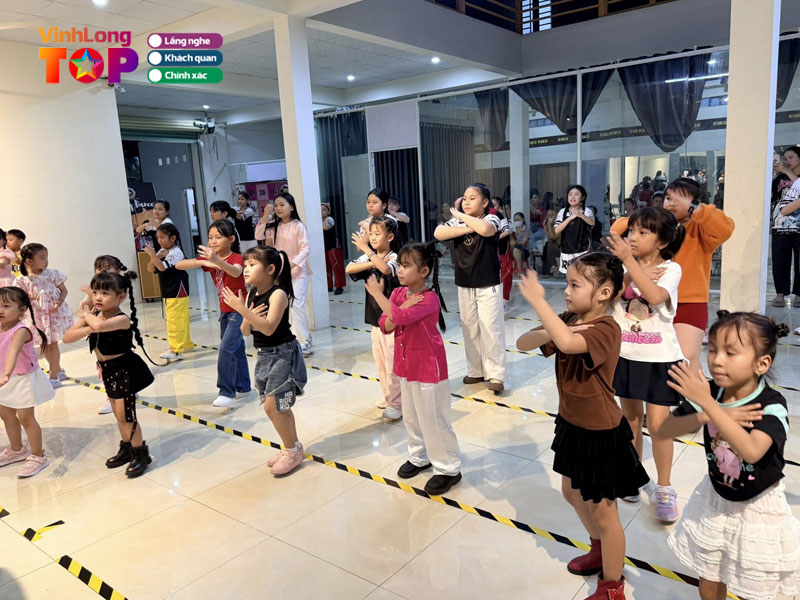 Oxy-dance-studio-vinhlongtoplist