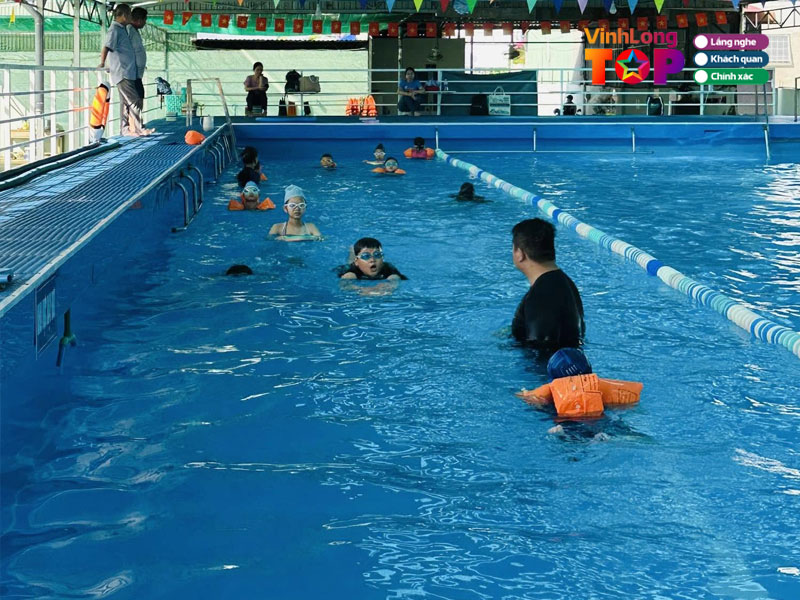 Trung-tam-day-boi-swim-pro-vinhlongtoplist